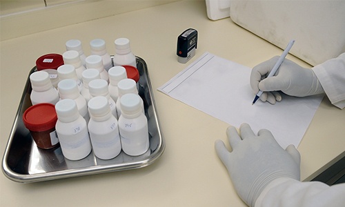 Federal Prosecutors Face Tall Task in Pursuit of Physicians for Improper Prescribing